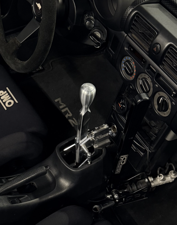 IRP Short shifter Toyota MR2 / MR-S ZZW30 5 - 6 speed gearbox