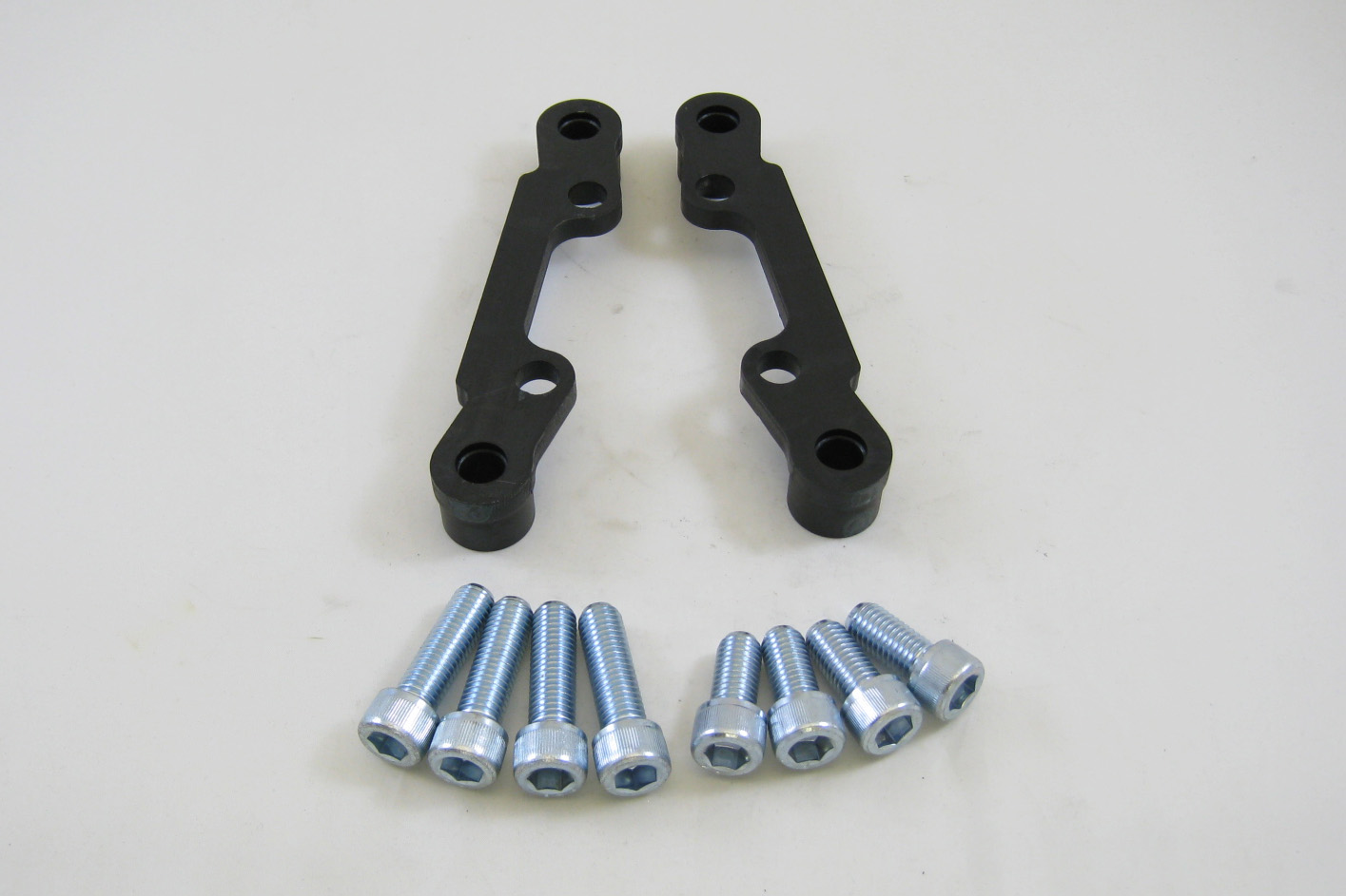 S60R/V70R fram - Volvo 240 Bromsoksadapter