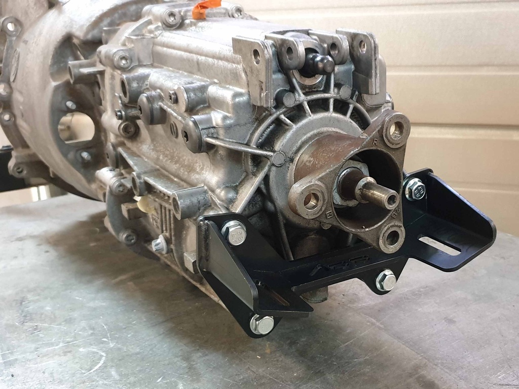 Växellådsfäste BMW ZF 6vxl - Volvo 240 / 740 /940