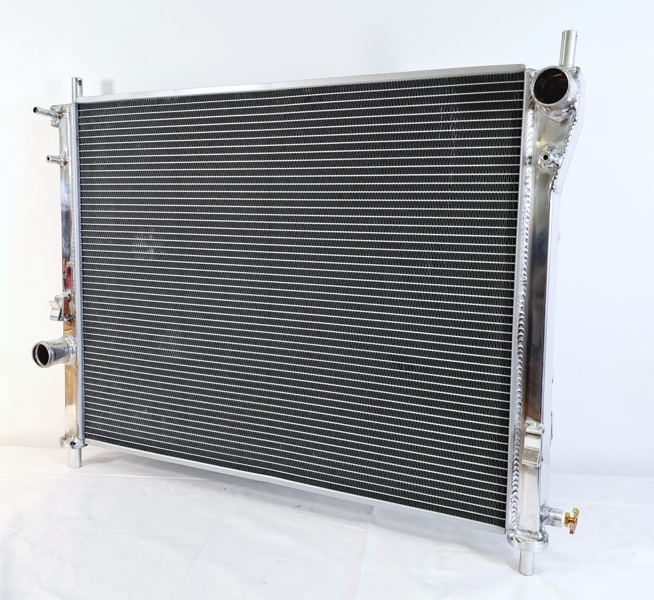 Vattenkylare Ford Mustang GT 15-22