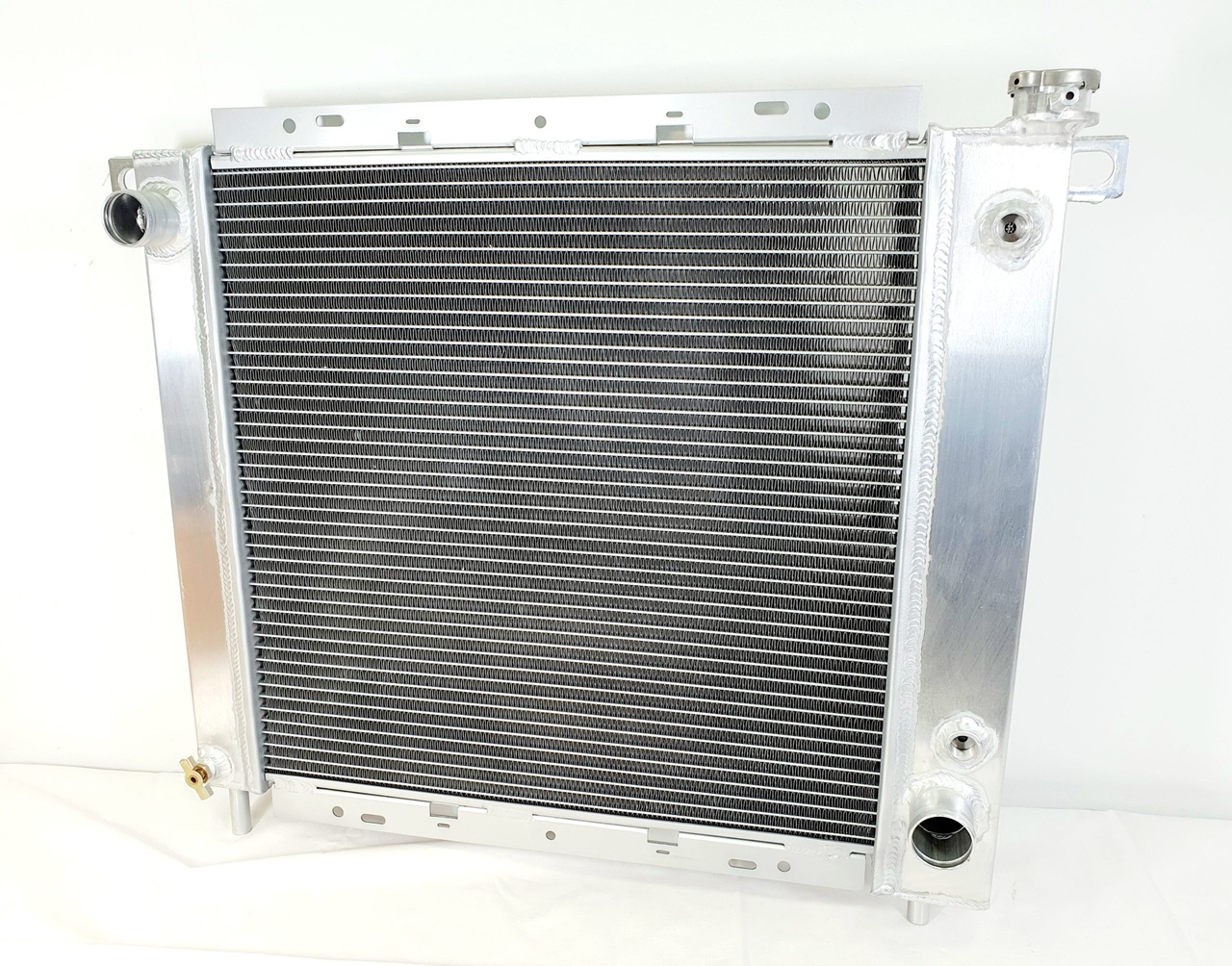 Vattenkylare Ford Ranger 85-94, Mazda B2300