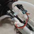In-Tank 8mm PTFE slang SAE 5/16" 90° koppling